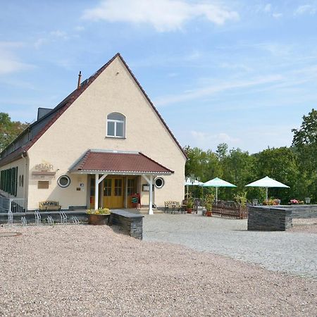 Land- Und Golfhotel Alte Fliegerschule Eisenach Buitenkant foto